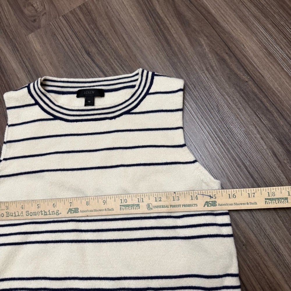 J crew women sz XS fringe boatneck shell in stripe - Picture 4 of 9